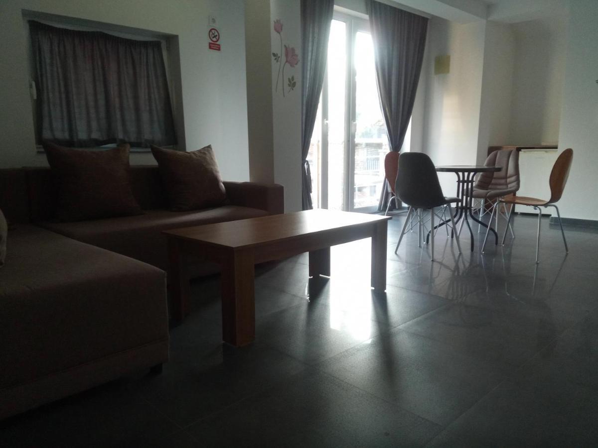 فندق Yard House Trpejca أوهغيد المظهر الخارجي الصورة