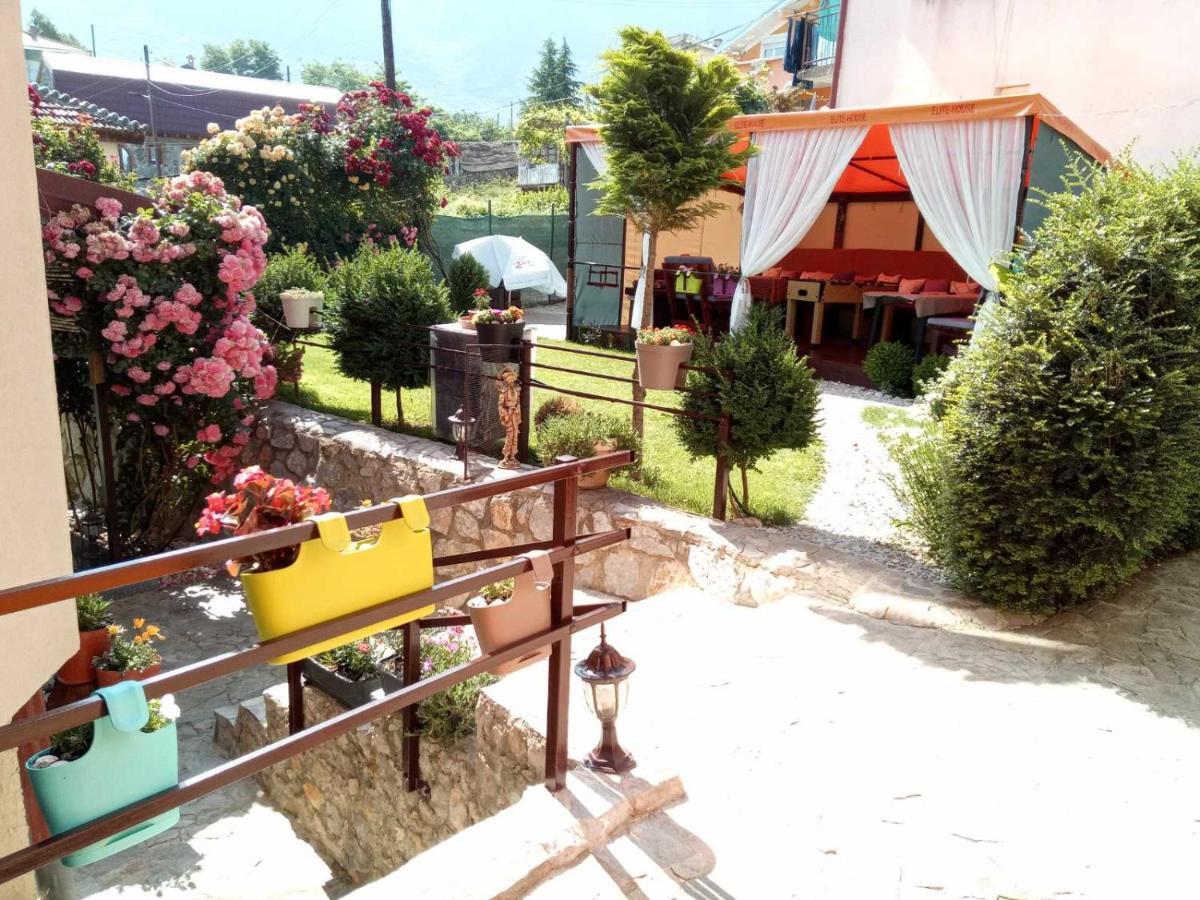 فندق Yard House Trpejca أوهغيد المظهر الخارجي الصورة