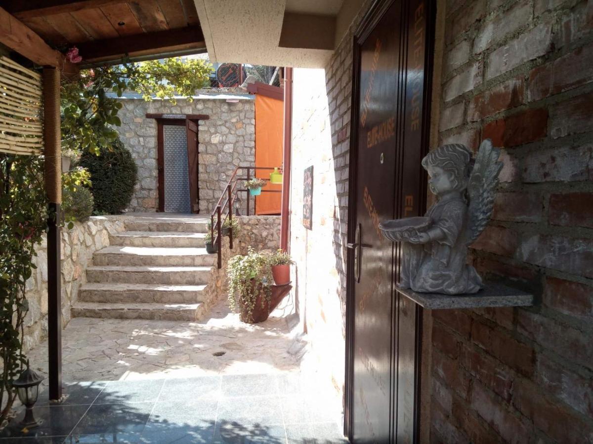 فندق Yard House Trpejca أوهغيد المظهر الخارجي الصورة